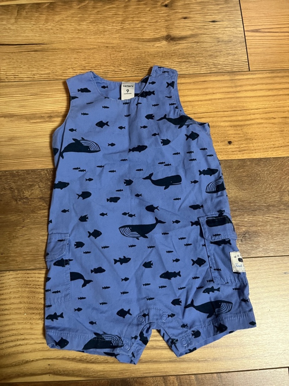 Carter's Navy Fish Print Baby Romper's size 9 months